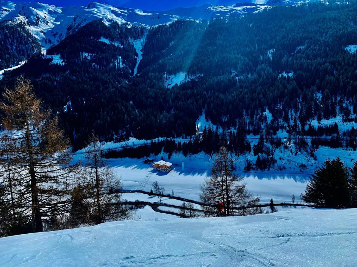 Nedererhof - Zimmer Enzian Mit Gemeinschaftskueche Schmirn Bagian luar foto